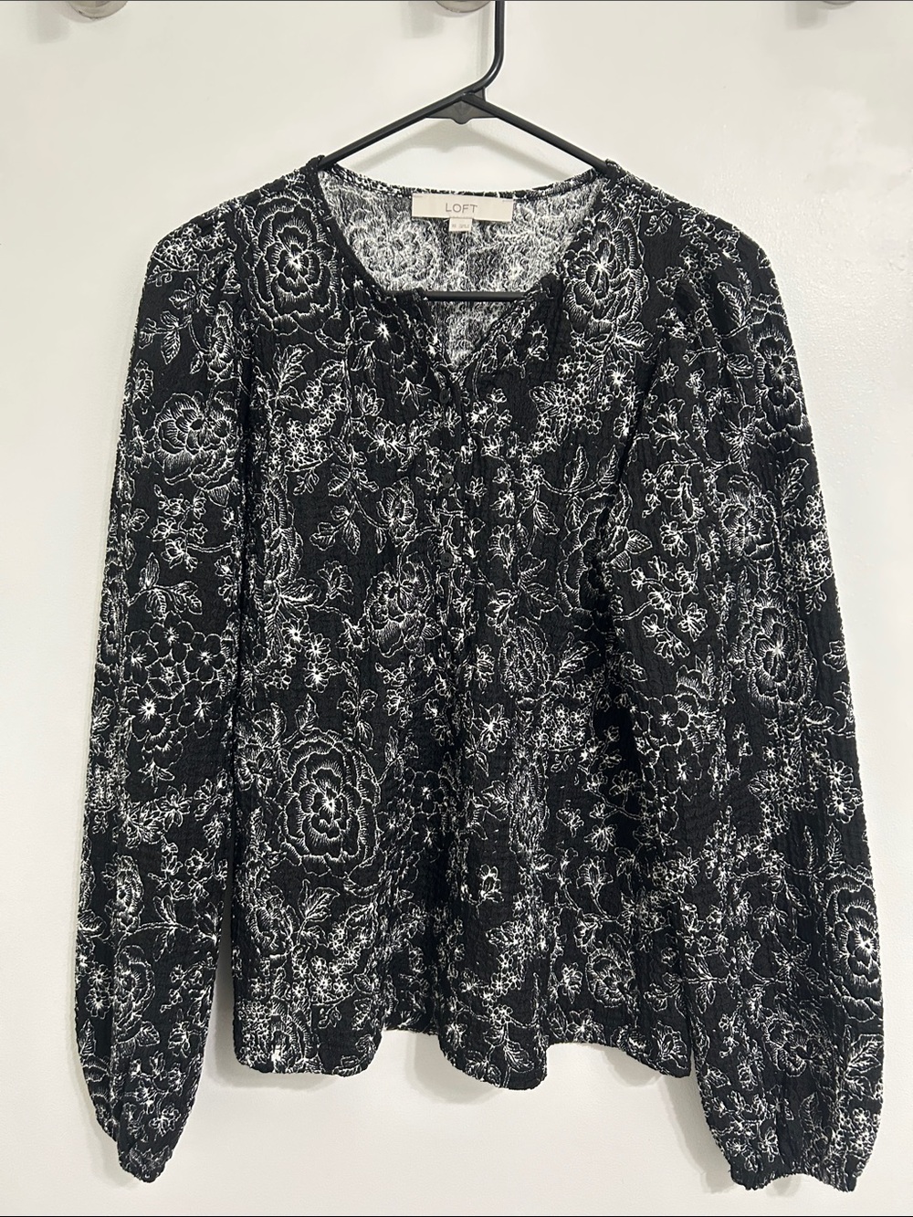 LOFT Black & White Floral Textured Henley Top